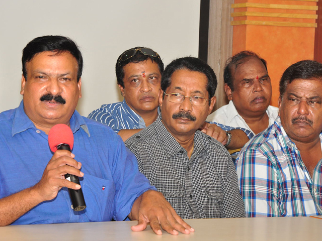 Distributers Press Meet about Puri Jagannadh